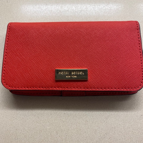 henri bendel Accessories - HENRI BENDEL PHONE CASE